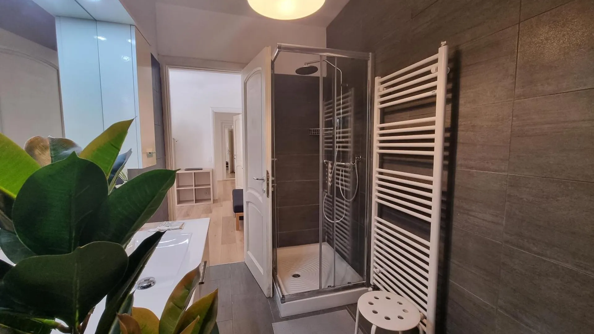 Villa Relais Cassia Rome - Parking, Wi-Fi & Barbecue 0*,  Italia
